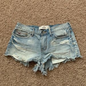 Hollister high waisted shorts